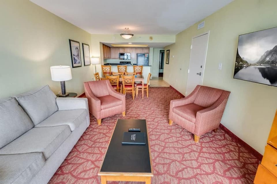 New 1 BR Ocean Front Views and Poolside Paradise House in Myrtle Beach
