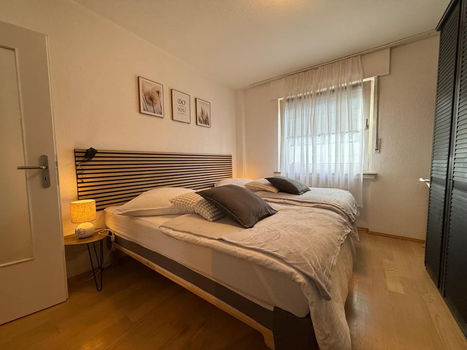 Bed, Bedroom, wardrobe
