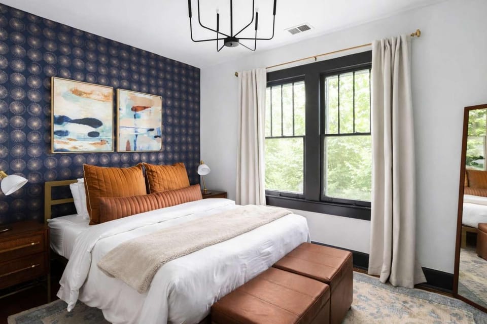 Lush Lodge House in Atlanta