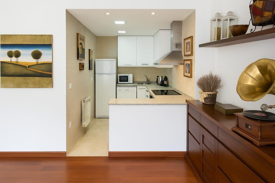 Kitchen or kitchenette, Living room
