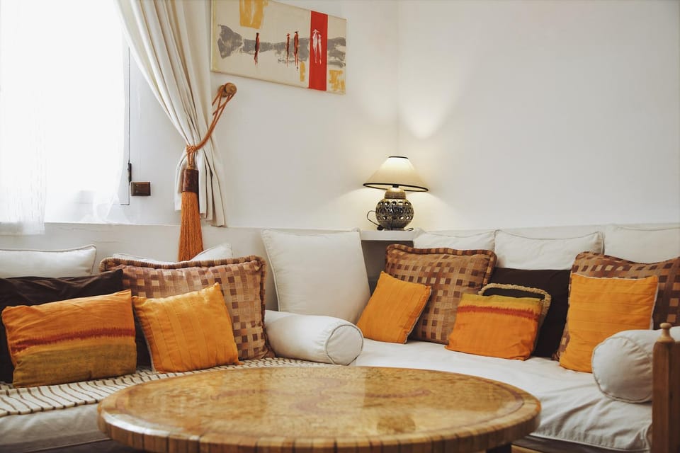 Communal lounge/ TV room, Seating area