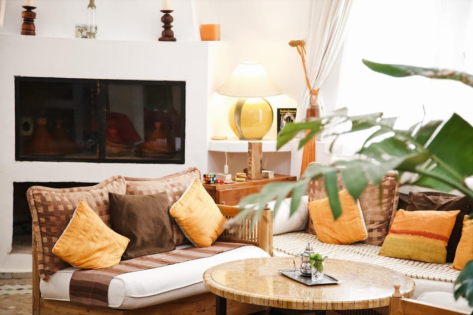 Communal lounge/ TV room