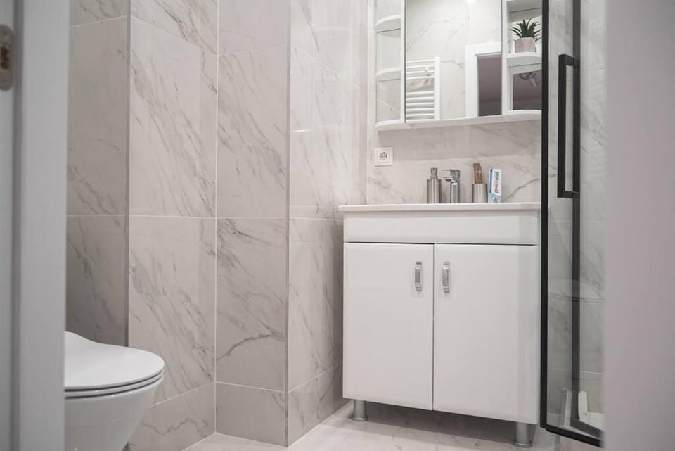 Shower, Bathroom