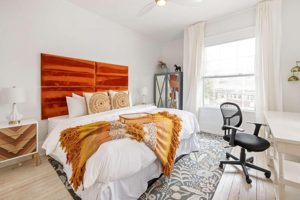 Lace and Leather Apartment in Poncey-Highland