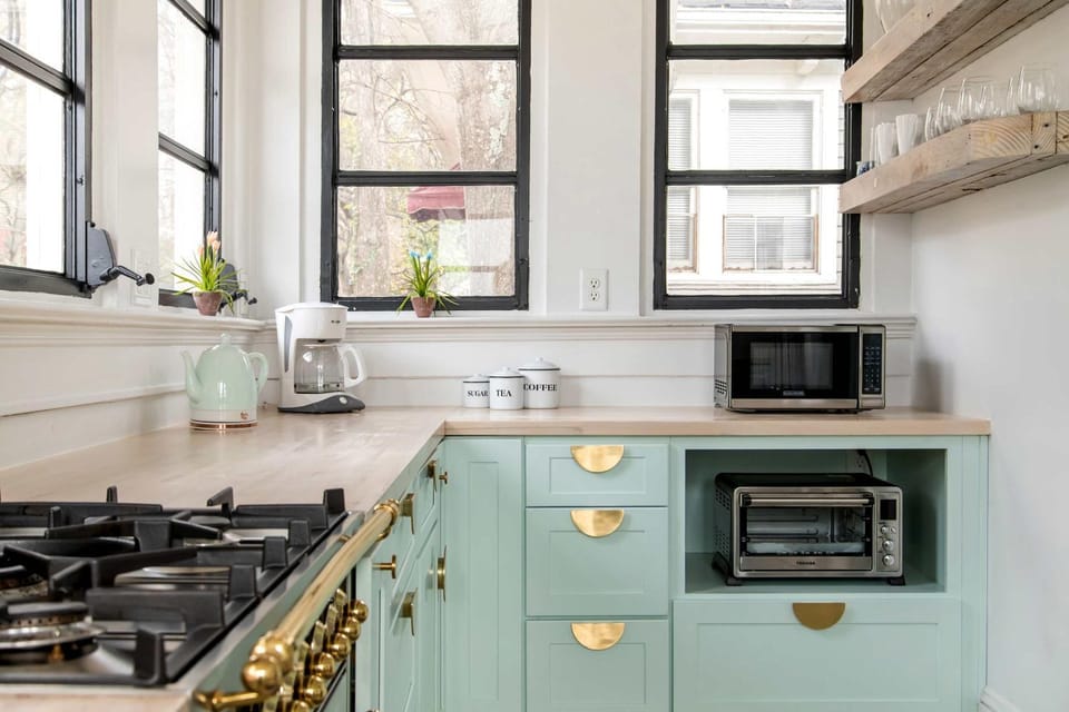 Lace and Leather Apartment in Poncey-Highland