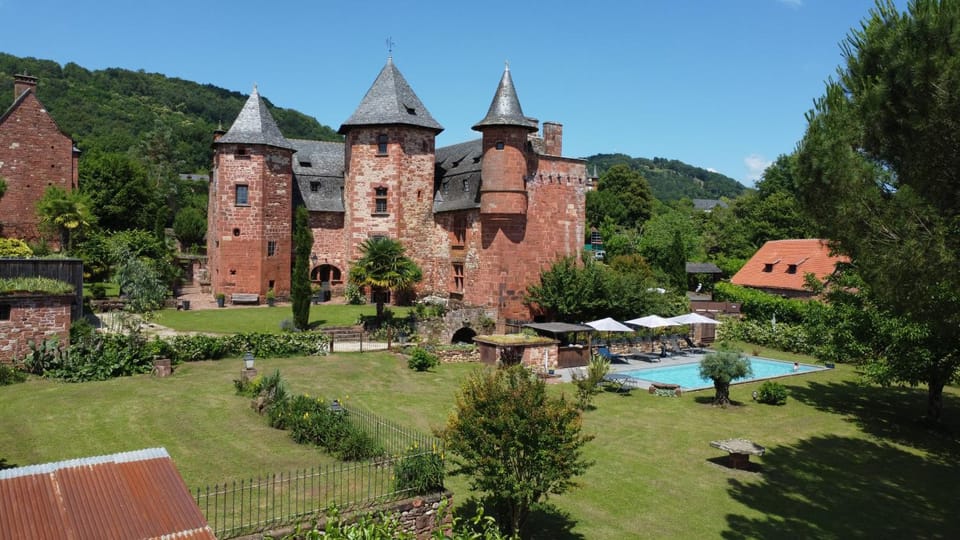 Château de Vassinhac chambres d'hôtes Collonges la rouge Bed and Breakfast in Nouvelle-Aquitaine