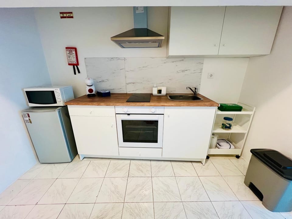 Kitchen or kitchenette