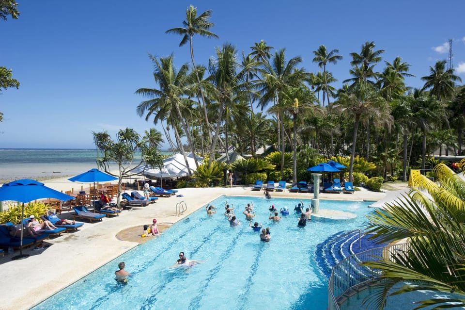Garden, Swimming pool, Swimming pool