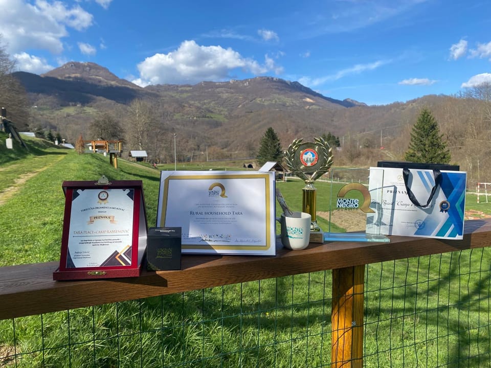 Small Bungalow - Tara Place Apartment in Montenegro