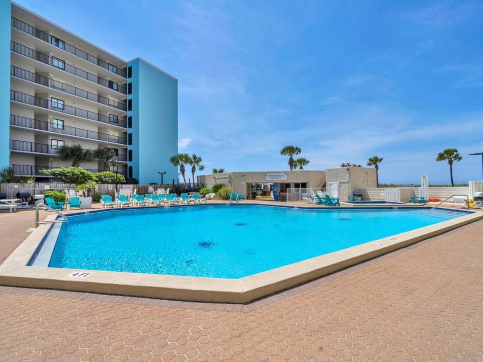 Top of the Gulf 808- Gulf Coast Getaway Apartment in Panama City Beach