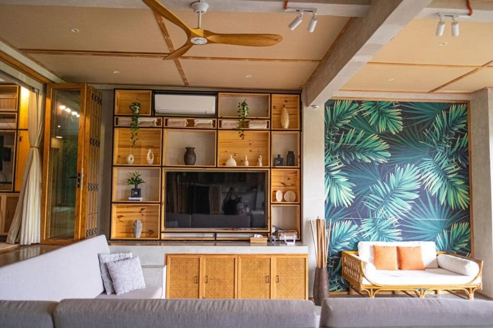 Ricehaven Luxury Villas with Starlink WIFI Villa in General Luna