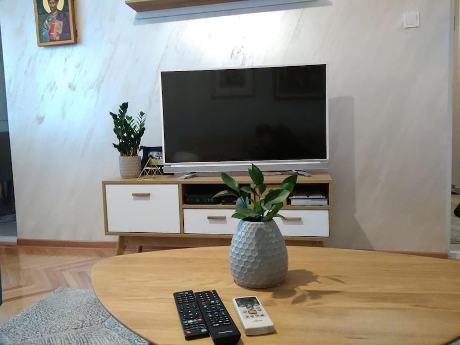 Modern Apartment with Balcony Close to City Center Apartment in Podgorica