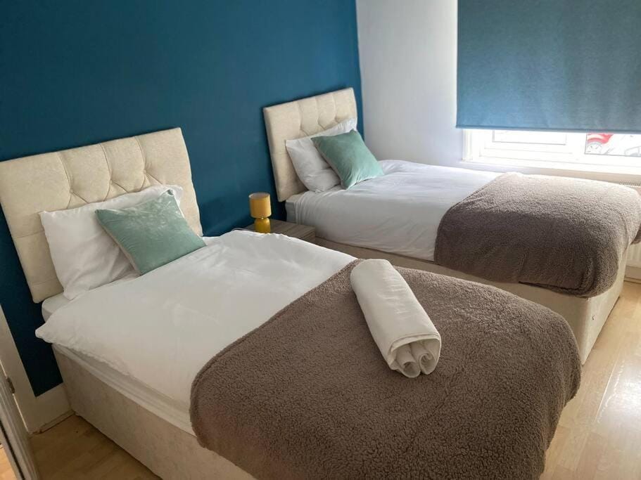 Amazing 4 bed Contractor hub Apartment in North Warwickshire District