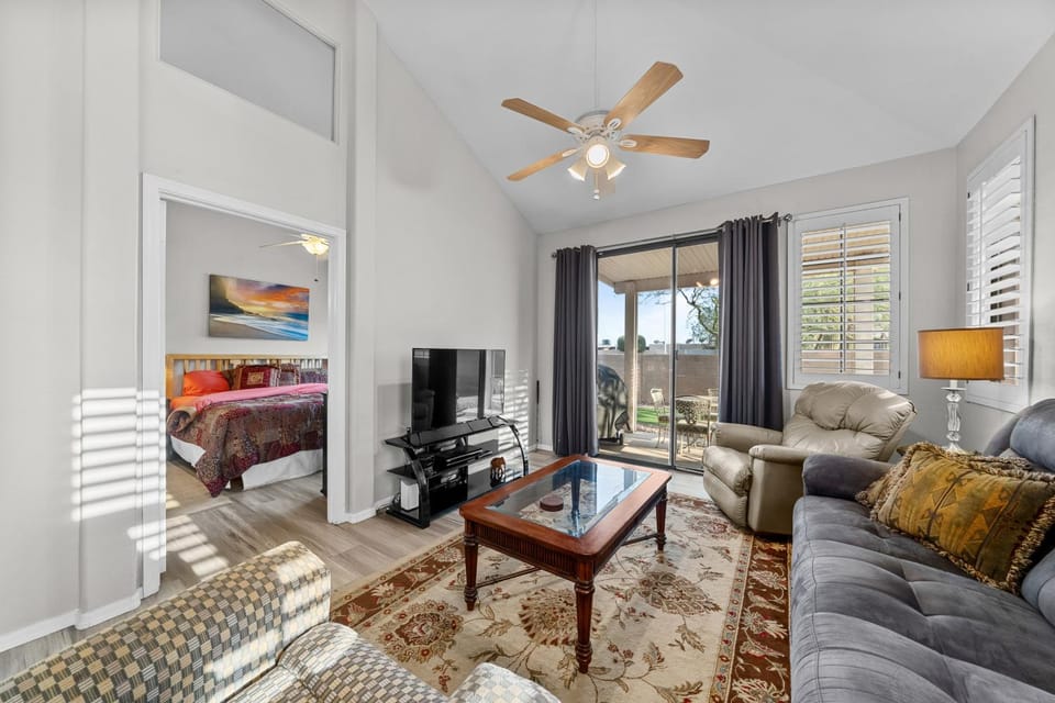 Patio, Grill & Pool Access: Family Retreat in Mesa House in Mesa