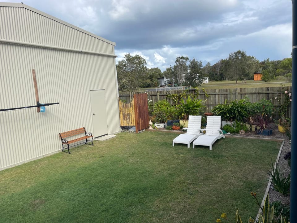 Garden, sunbed