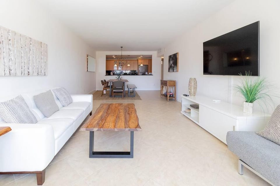 TV and multimedia, Seating area