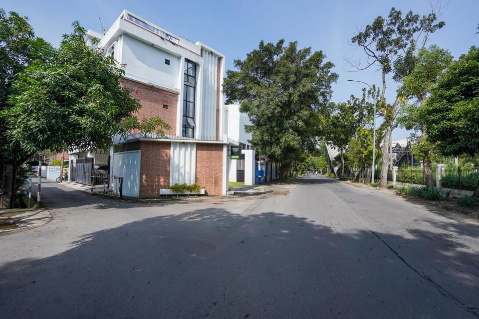 Facade/entrance