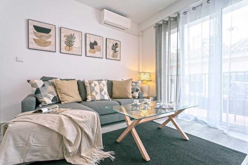 Living room, air conditioner