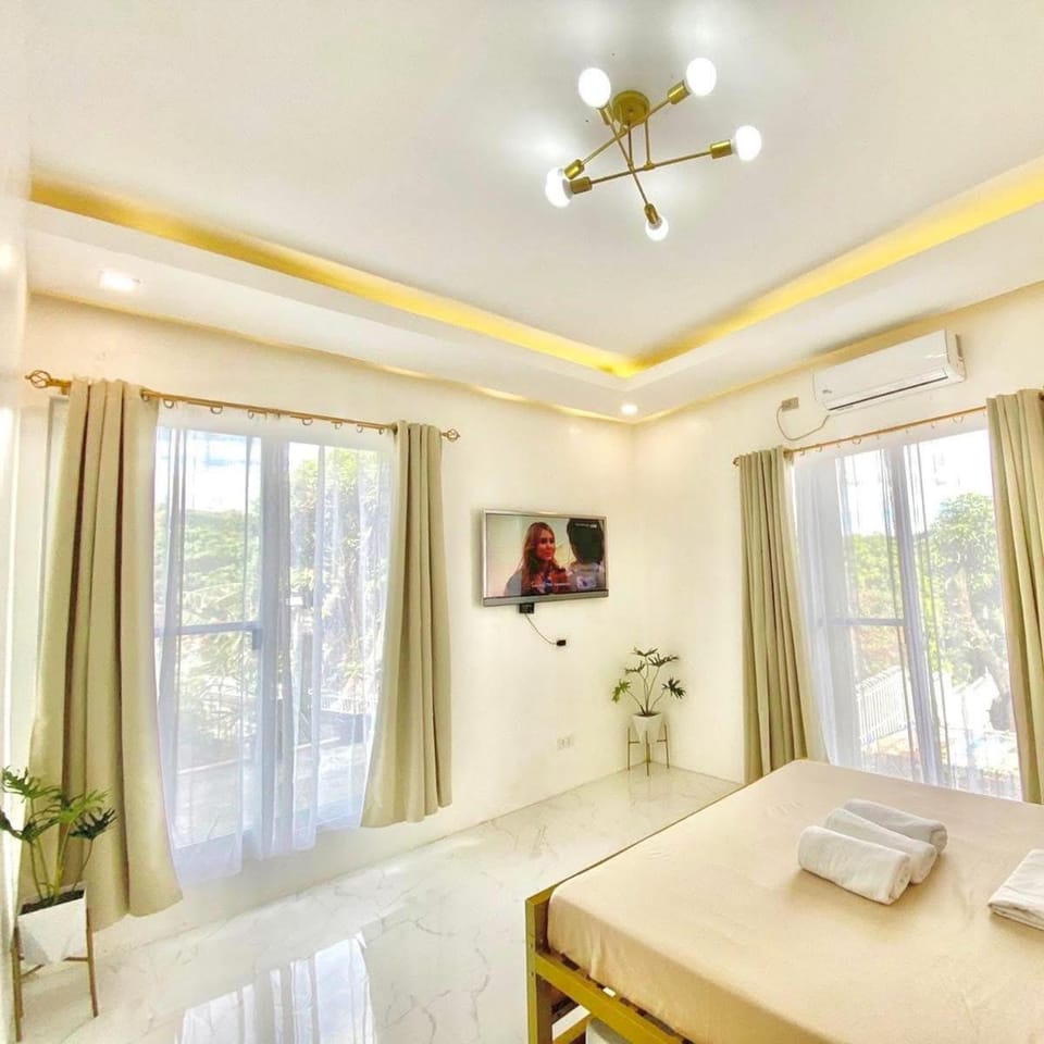 The Mansion - Olongapo Bed and Breakfast in Olongapo