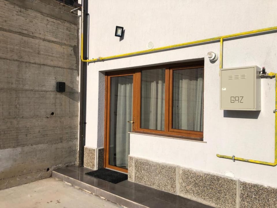 Facade/entrance, Day