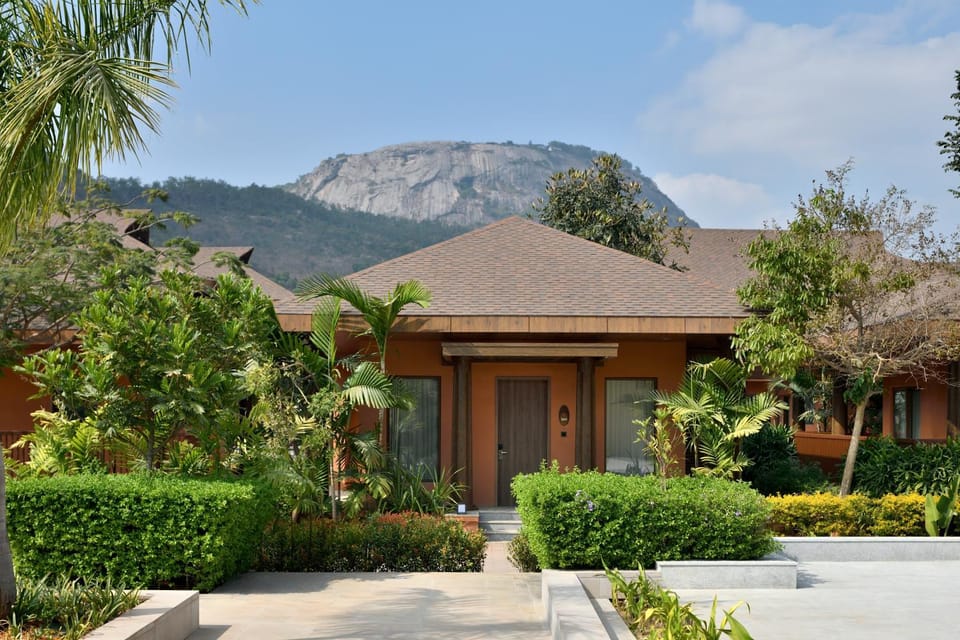 Facade/entrance, Natural landscape, Mountain view