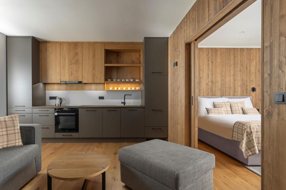 Living room, Bedroom, kitchen