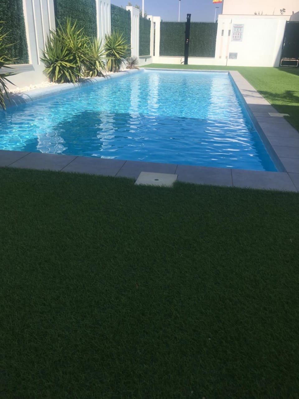 Swimming pool, Swimming pool
