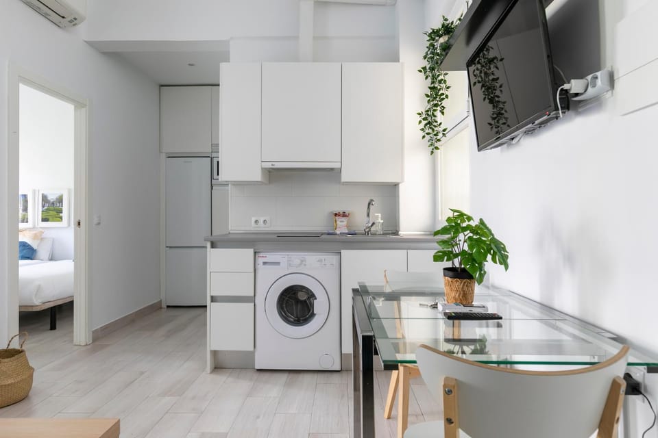 TV and multimedia, Kitchen or kitchenette, minibar, washing machine