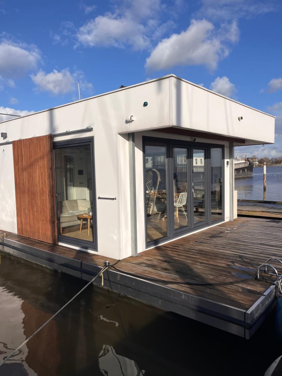 Property building, Lake view