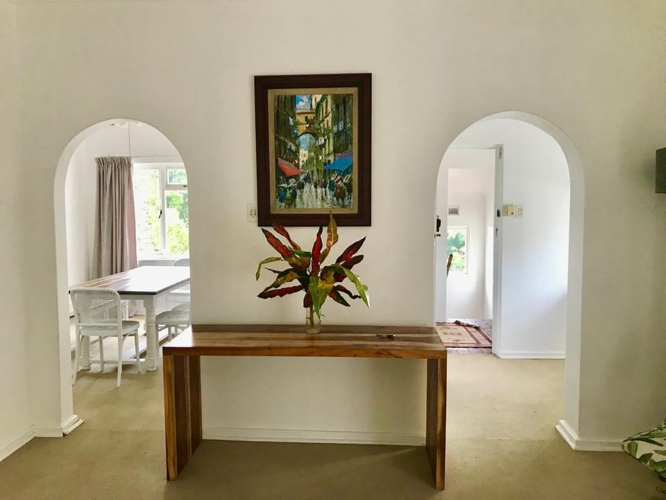 Lounge or bar, Dining area
