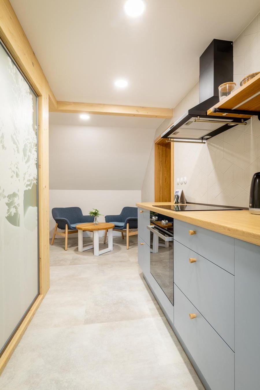 Kitchen or kitchenette