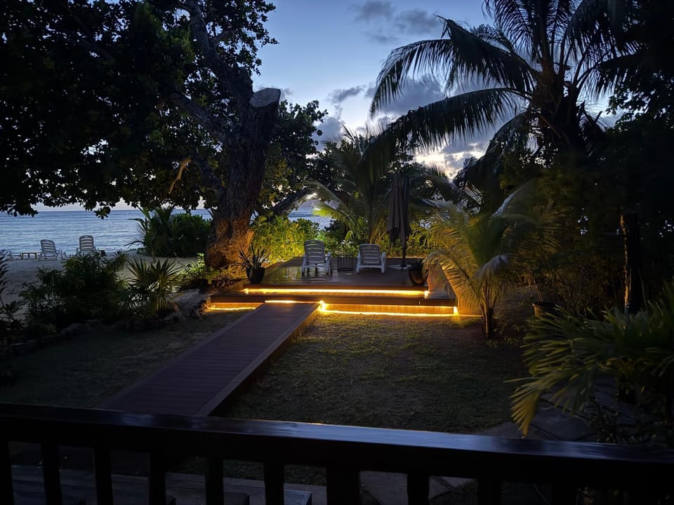 Digwa Beach Chalet Apartment in Africa