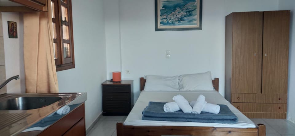Georgia's studio Apartment in Crete