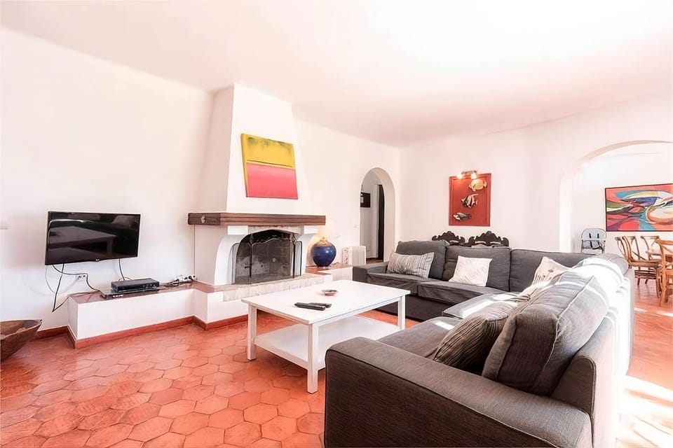 Communal lounge/ TV room, Living room, Seating area