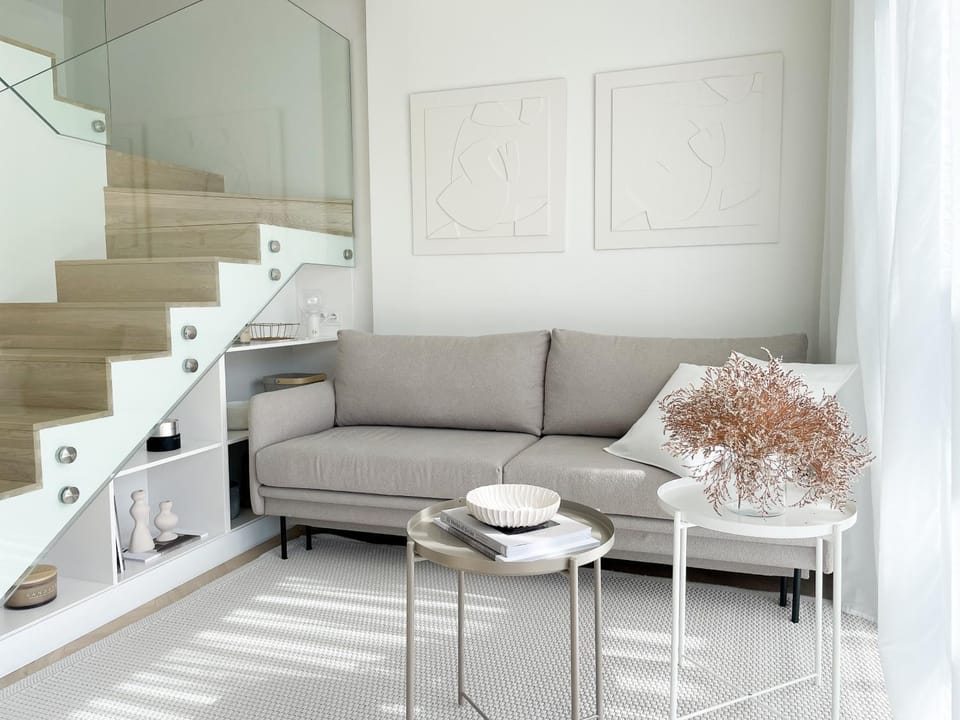 Living room, Seating area