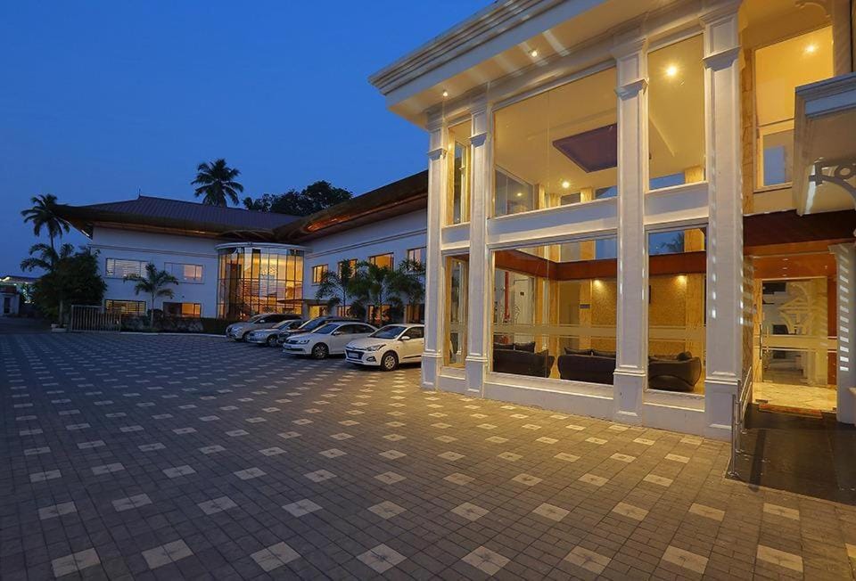Property building, Parking