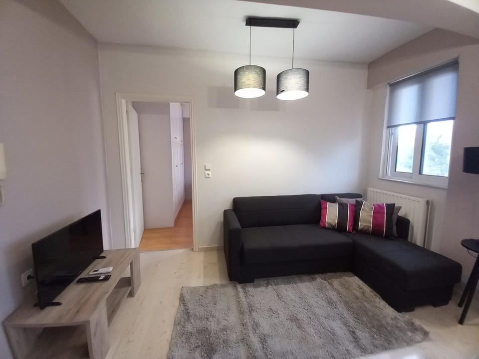 Communal lounge/ TV room, TV and multimedia, Seating area