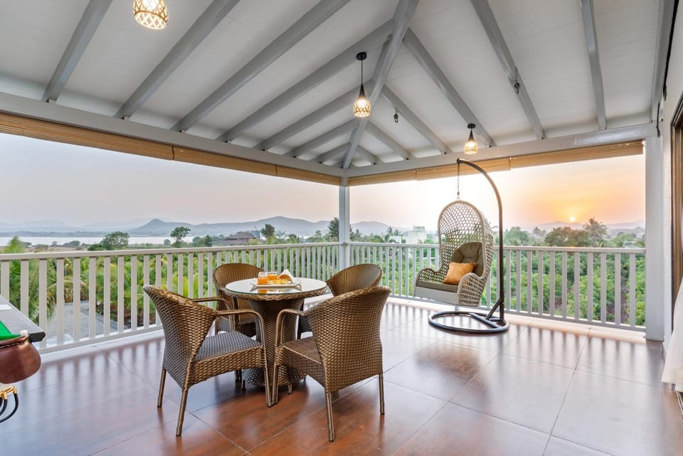 Patio, Day, Natural landscape, View (from property/room), Balcony/Terrace, Seating area, Drinks