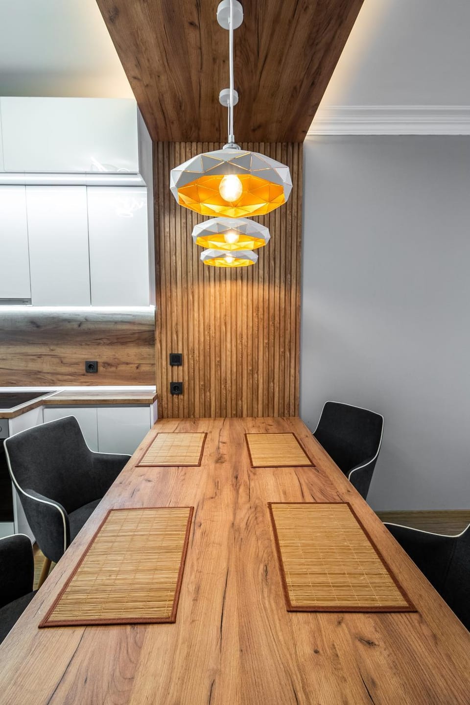 Kitchen or kitchenette, Seating area, Dining area