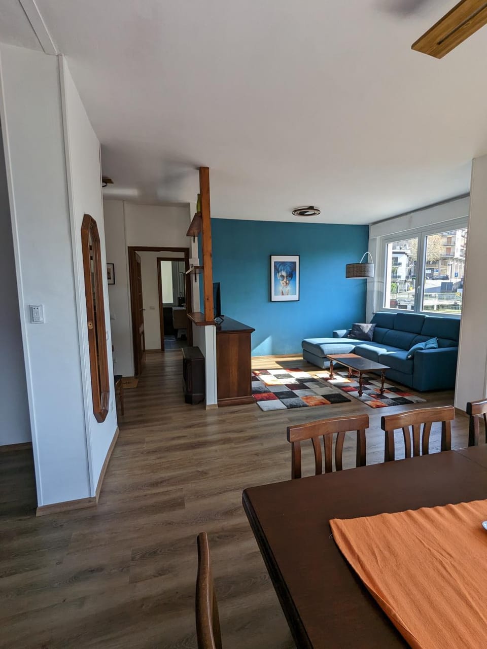 TV and multimedia, Living room, Seating area