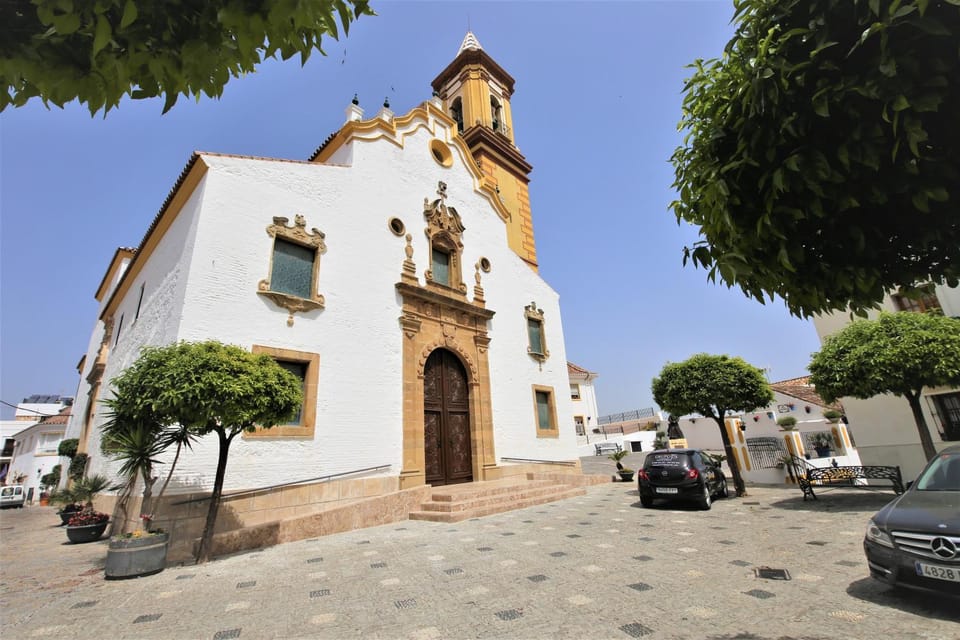 Neighbourhood, Landmark view