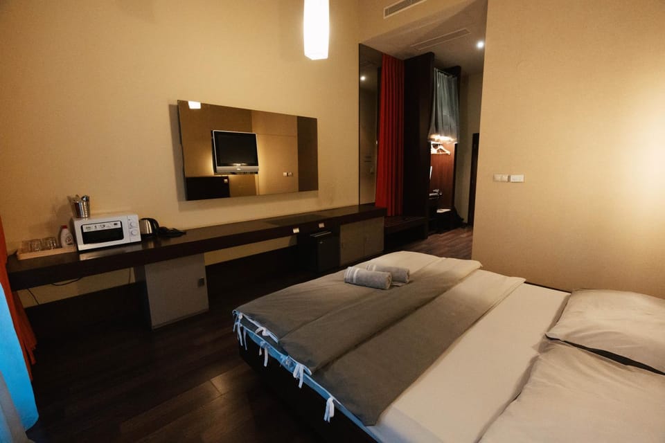TV and multimedia, Bedroom, minibar