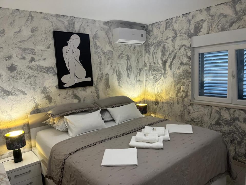 Apartman GLOW Apartment in Makarska