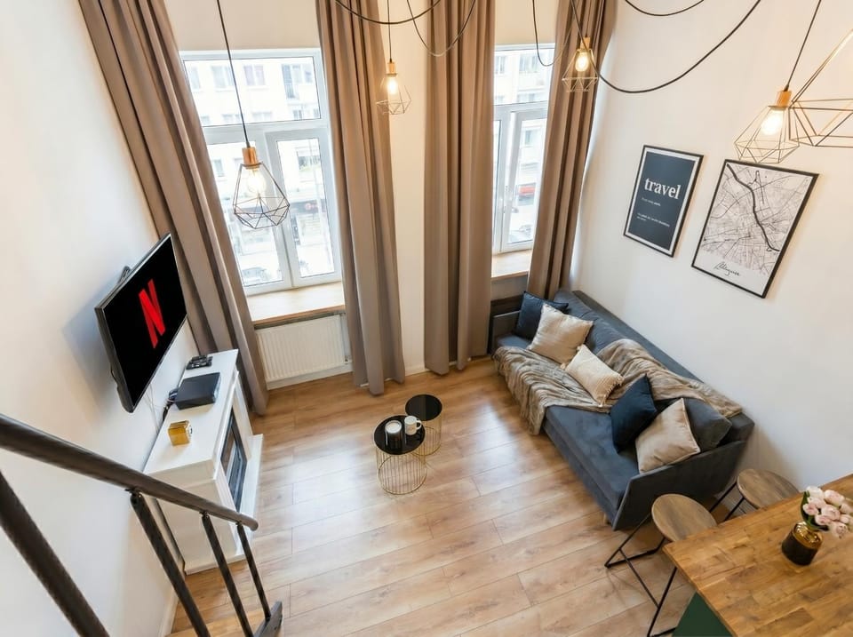 Communal lounge/ TV room, TV and multimedia, Living room, Seating area, Evening entertainment