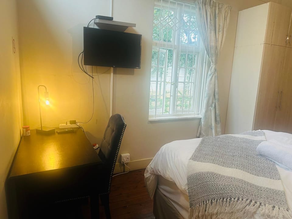 Bed, TV and multimedia