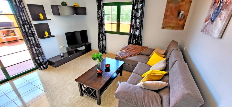 TV and multimedia, Living room, Seating area