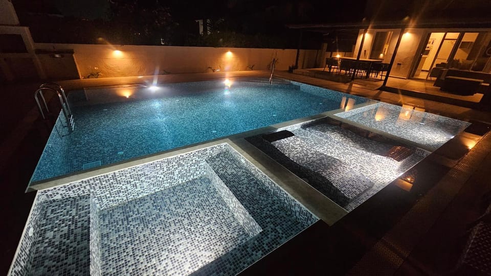 Balcony/Terrace, Evening entertainment, Swimming pool, Swimming pool, Entertainment