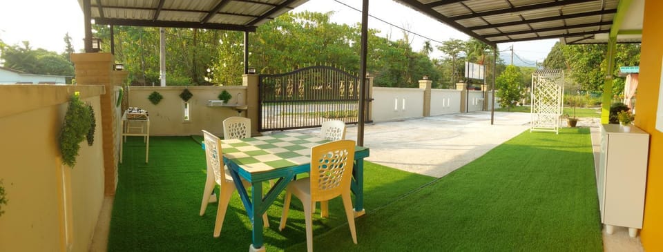 Sri MaLati Islamic Homestay and Event Space Vacation rental in Bayan Lepas