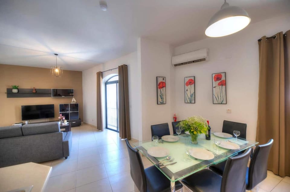 St Julians lovely 3 bedrooms by Homely Apartment in Saint Julians