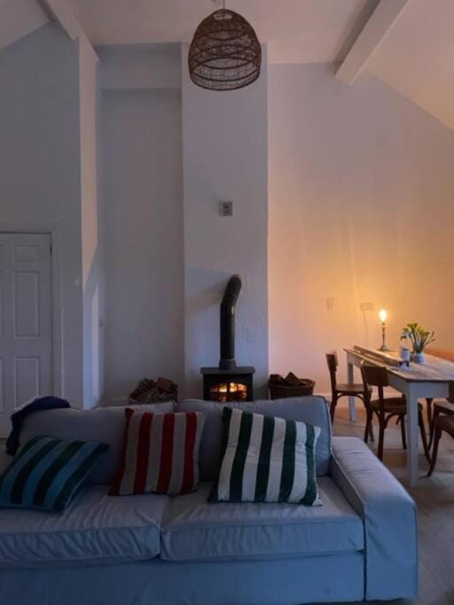 Newly renovated Cottage with private trout fishing set in beautiful wildlife estate House in Northern Ireland